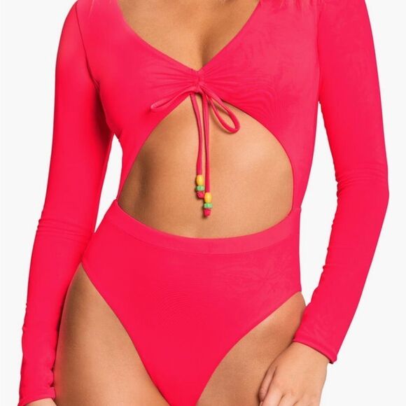 Maaji Cherry Red Rose Long Sleeve Hotsell Surf One Piece sz S NWT $174 - Picture 4 of 6